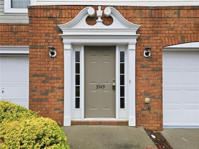 Foto del edificio - 3349 Lathenview Ct