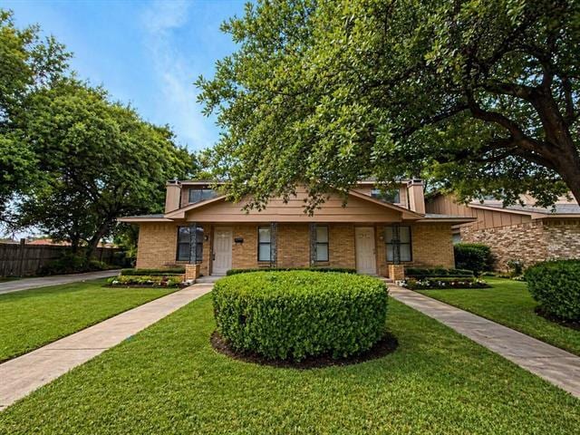 Foto del edificio - 921 W Rochelle Rd
