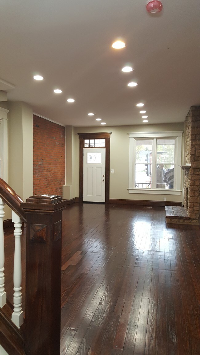 719 Parsons Ave, Columbus, OH 43206 Townhome Rentals in Columbus OH