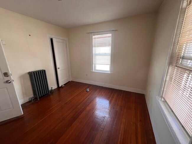 Foto del edificio - 4 Glenway St