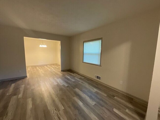 Foto del edificio - 2356 Clifton Springs Manor