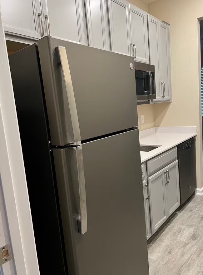 Foto del edificio - 602 Holly Hill Rd