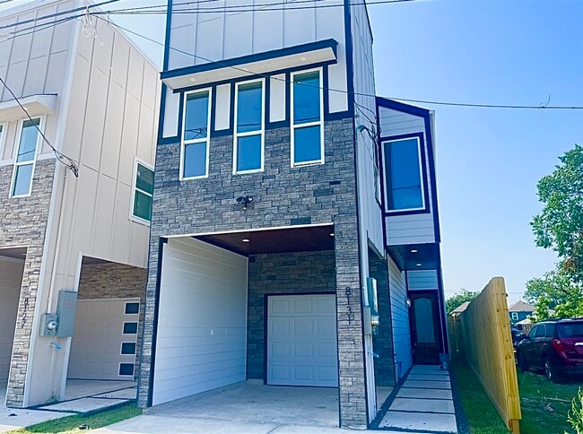 Foto del edificio - 8131 St Louis St