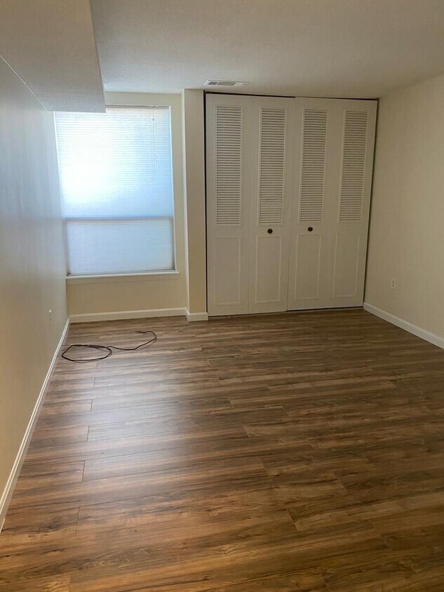 Foto principal - 64A Shrewsbury Green Dr
