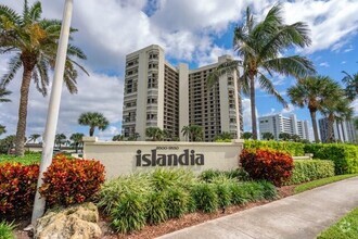 Building Photo - 9550 S Ocean Dr