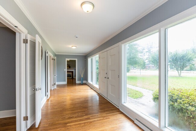 Foto del edificio - 3504 Hawthorne Rd