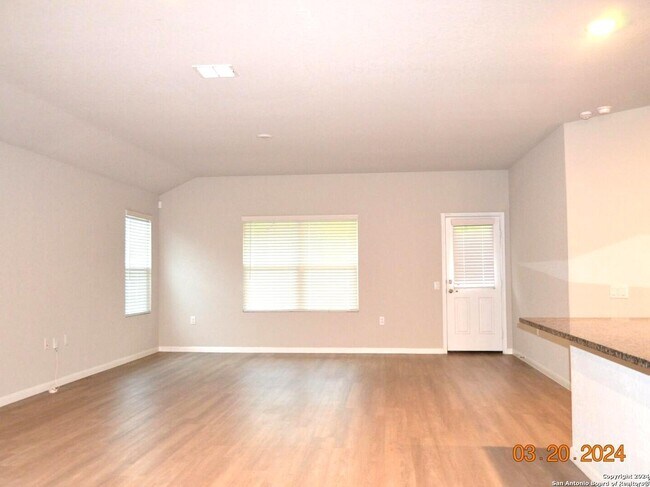 Foto del edificio - 4503 Meadowland Pl