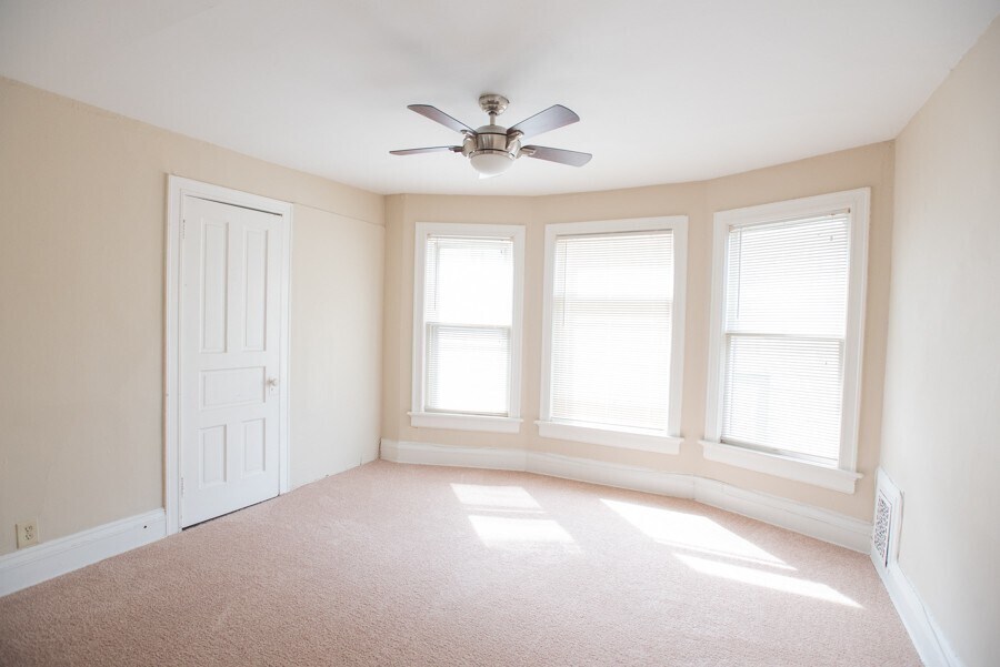 Foto principal - 2726 N Murray Ave