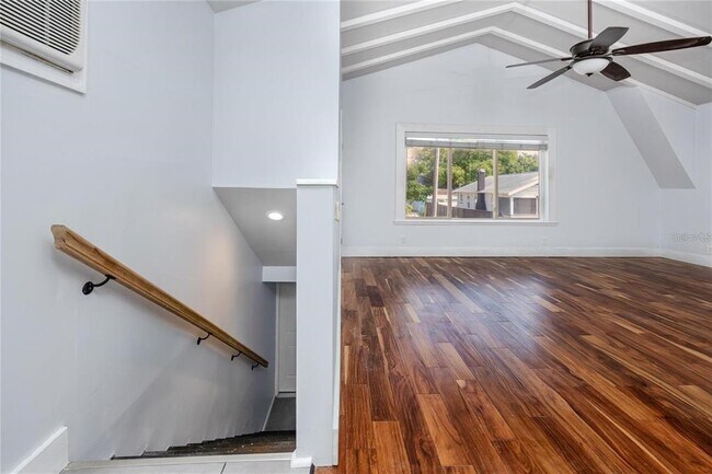 Foto del edificio - 2120 10th St N