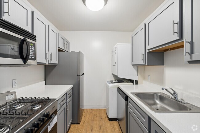 1 dormitorio, 1 baño - 750 pies cuadrados - Cocina - Kingsrow Apartment Homes