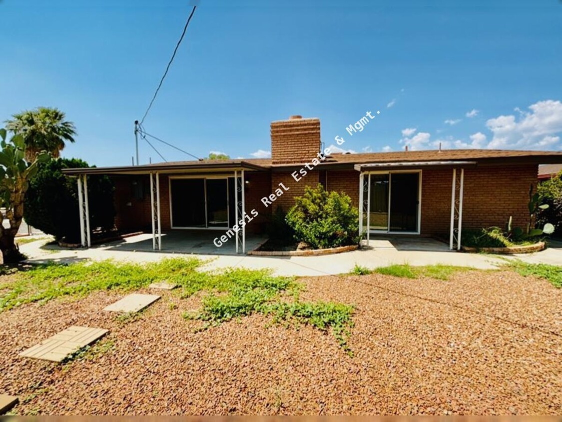 Foto principal - "Charming 3-Bed Oasis in Tucson with Grani...