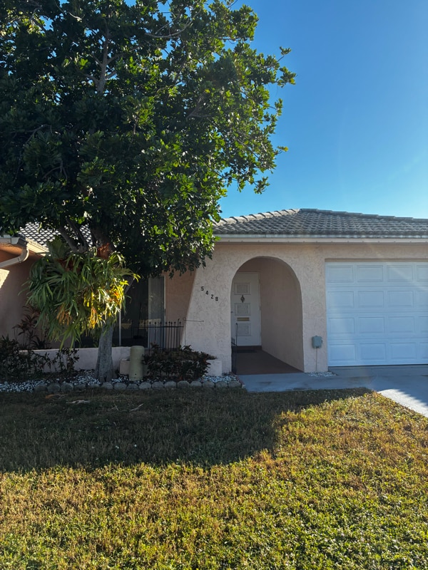 Photo - 5428 Larchmont Ct Apartment