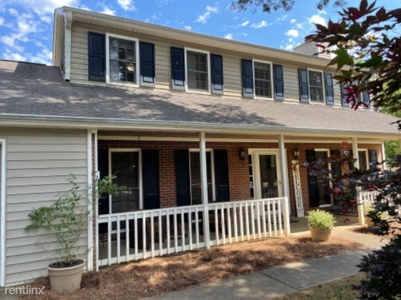 Building Photo - 3 br, 2.5 bath House - 1028 Colony Dr