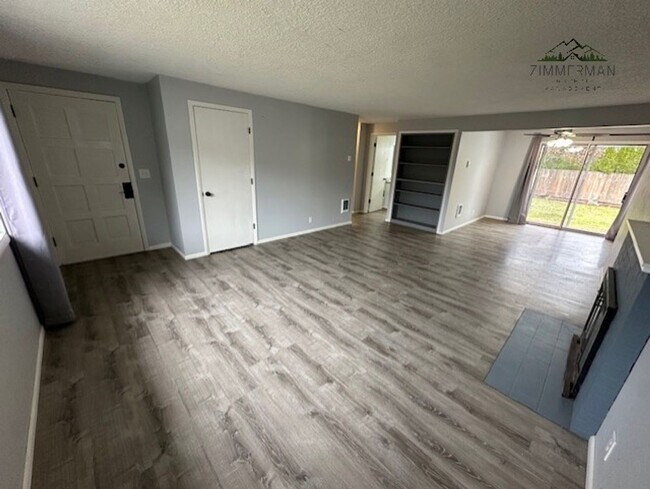 Foto del edificio - Must see 2 bedroom 1 bath