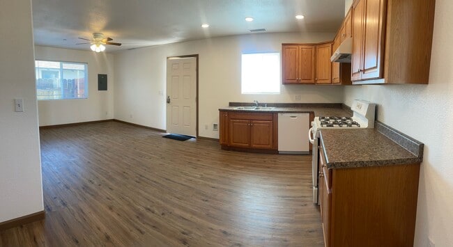 Foto del edificio - New 4bd/2b ADU in North East Lompoc!