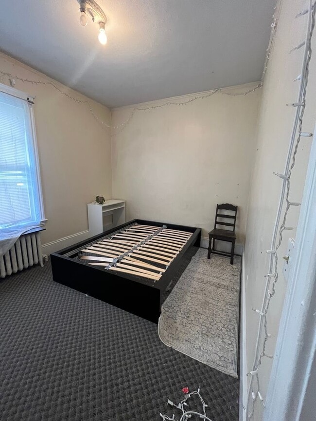 Building Photo - 200 Sabattus St
