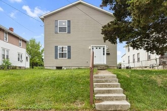 Building Photo - 354 W Main St
