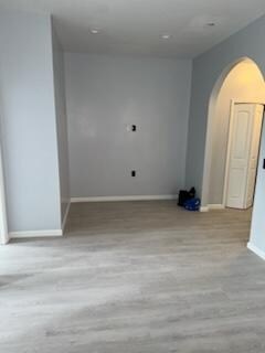 Foto del edificio - 287 E 54th St