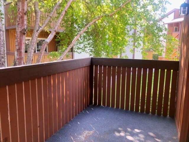 Building Photo - South Anchorage Condo with Balcony, Garage, and Laundry in unit!