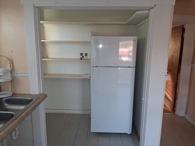 Building Photo - 2509 Seminary Ave