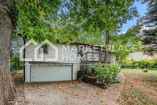 Building Photo - 3456 White Oak Ct