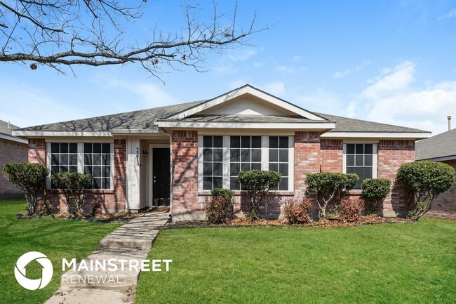 Building Photo - 2213 Midbury Dr