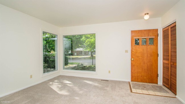 Building Photo - 4 br, 2 bath House - 3615 Cushing Ct