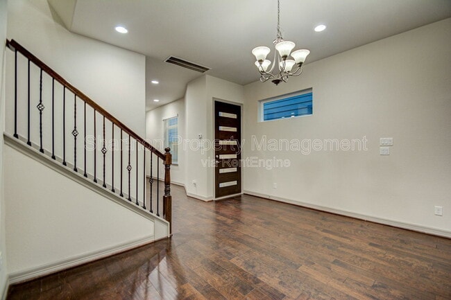 Building Photo - 5941 Kansas St