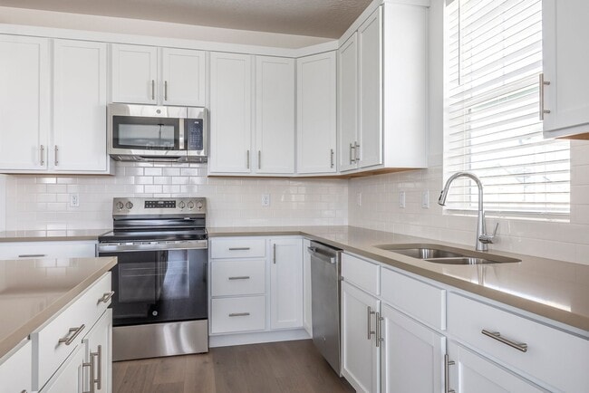 Building Photo - 2526 N 3670 W