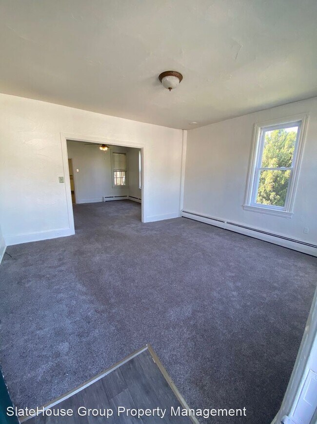 Building Photo - 3 br, 1.5 bath House - 208 Riders Way
