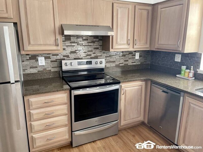 Building Photo - 10626 High Beam Ct