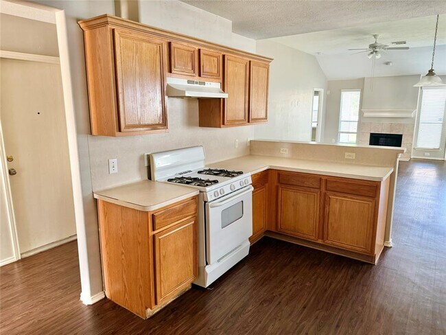Building Photo - 7266 Junco Dr