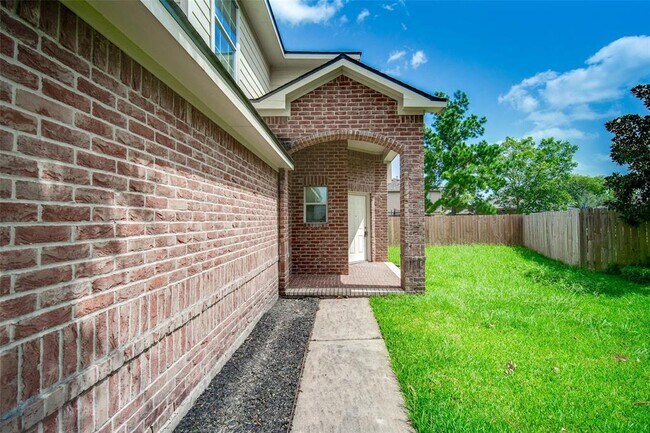 Foto del edificio - 7706 Eldergrove Ln