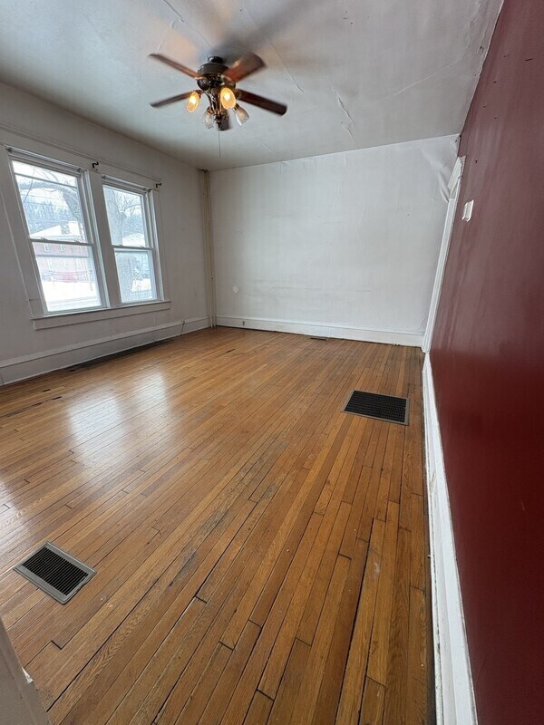 Building Photo - 1119 College Ave