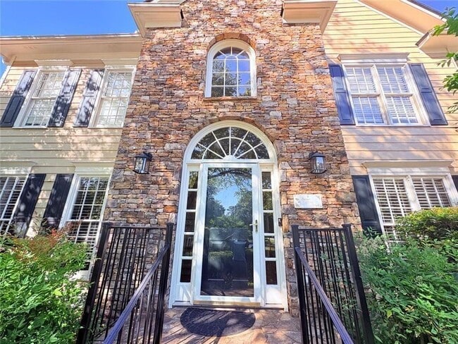 Foto del edificio - 5480 Ashewoode Downs Dr