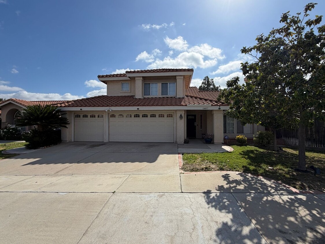 Photo - 11487 Via Capri - 4 Bed 3.5 Bath home in Loma Linda!