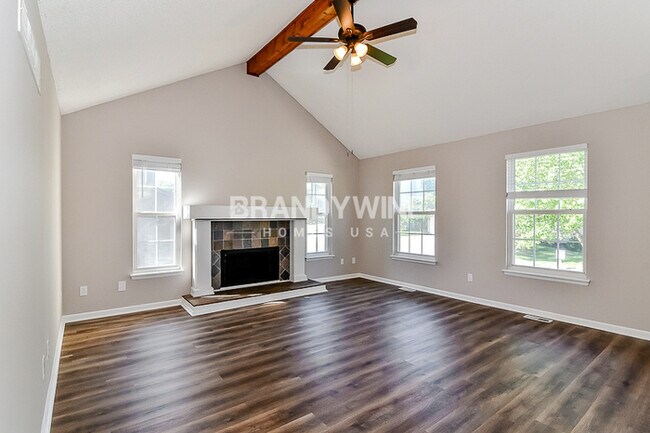 Foto del edificio - NEW Lower Rental Rate Leasing Special: Mar...