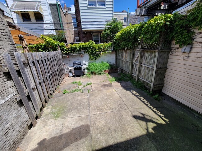 Foto del edificio - 225 Pierce St