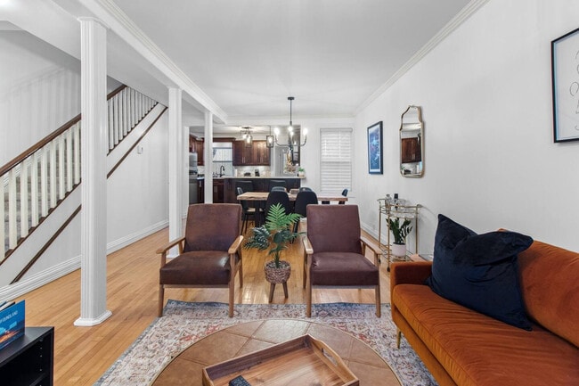 Building Photo - 40 Charlton St