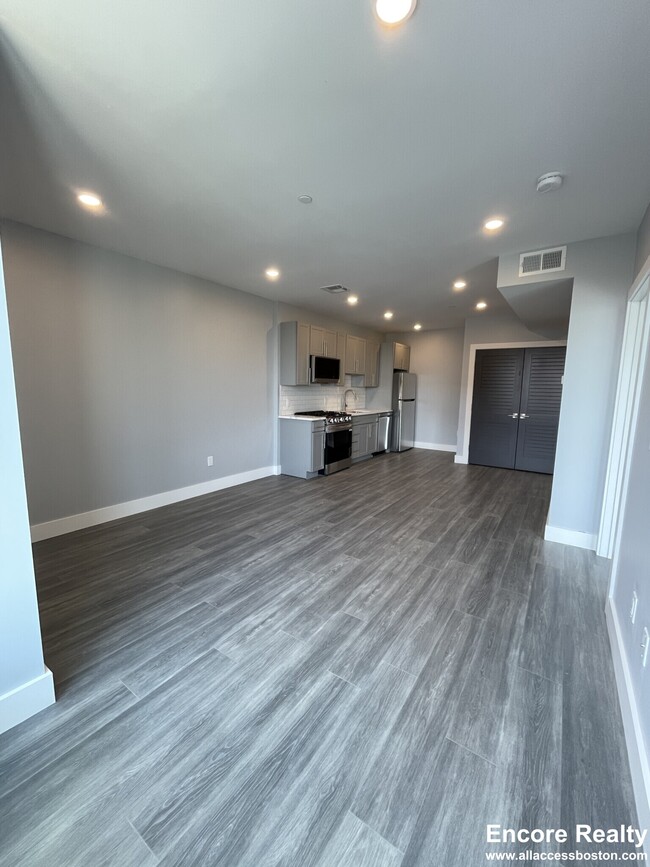 Building Photo - 365 Western Ave