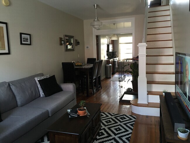 Living/Dining - 135 N Belnord Ave Townhome
