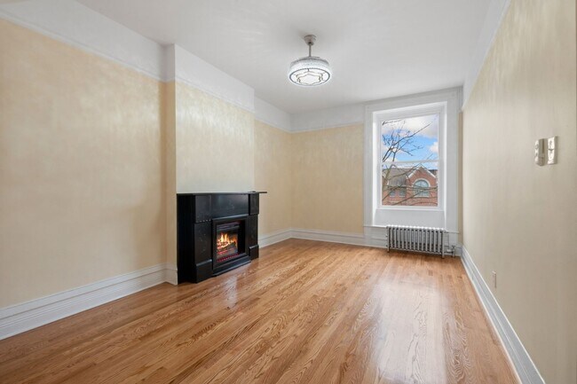 Foto del edificio - 3136 S Prairie Ave