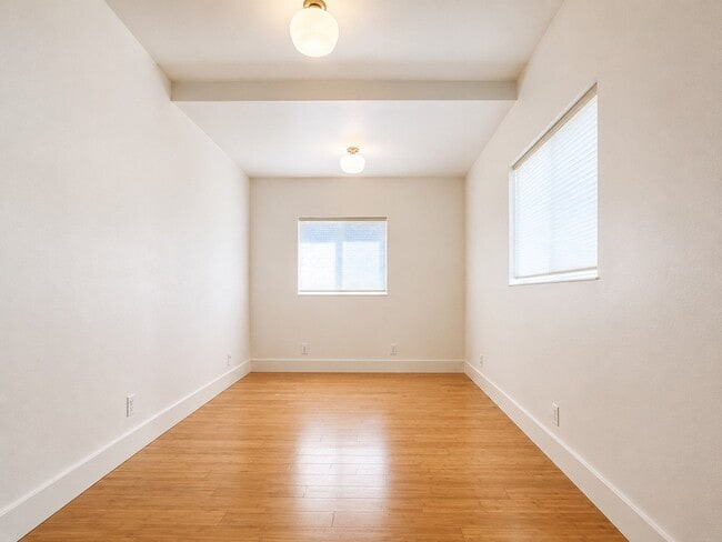Building Photo - 1390 I St