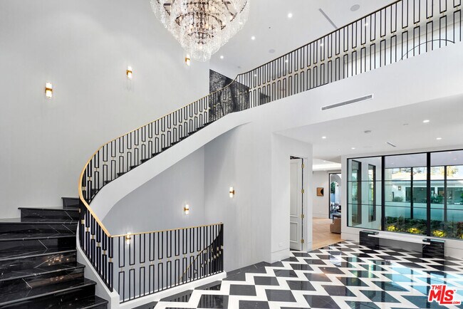 Foto del edificio - 608 N Alpine Dr