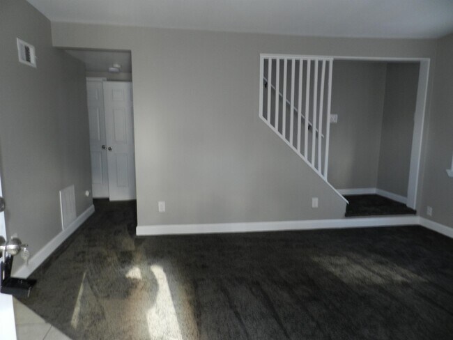 Foto del edificio - 2800 David St