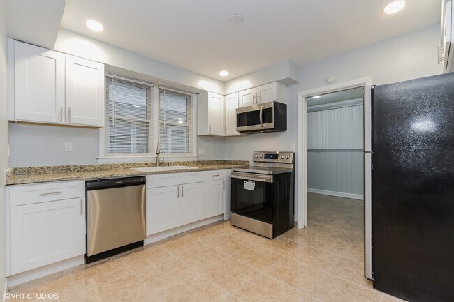 Foto del edificio - 8622 S Jeffery Blvd