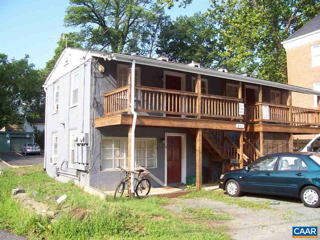 Charlottesville, 
                        , –