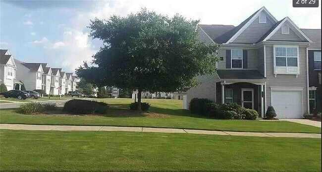 Building Photo - 255 Azalea Cir