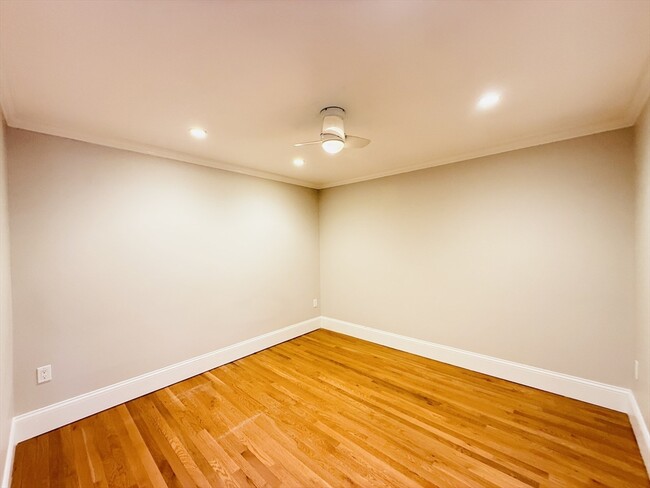 Foto del edificio - 365 Beacon St