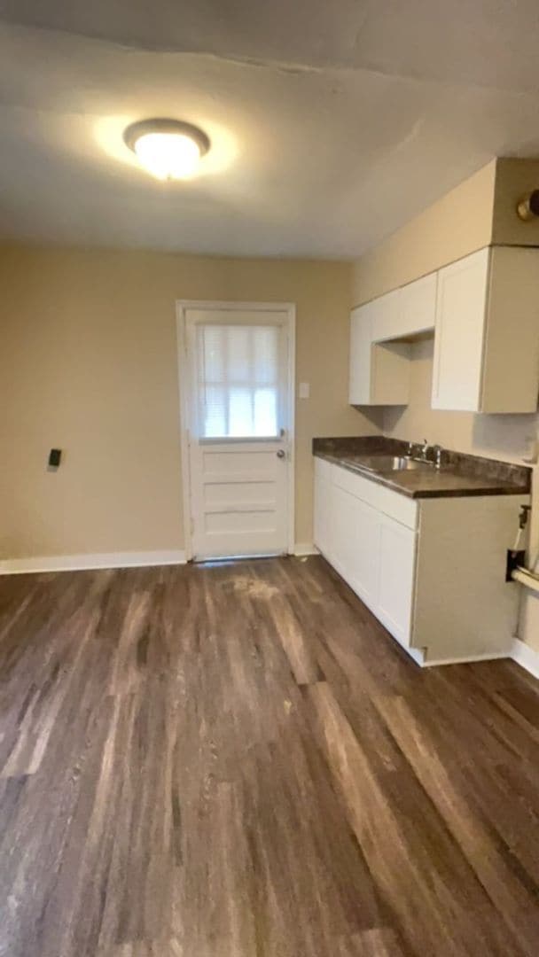 Foto del edificio - 2 bedroom and 1 bath home